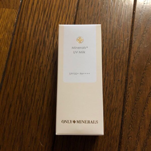 未開封品 ONLY MINERALS ミネラルプラスUVミルク SPF50+ PA++++ 28mL 日焼け止め