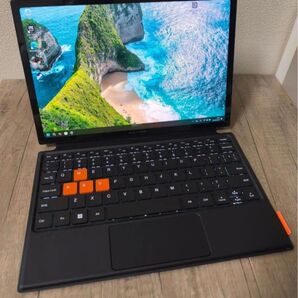 【美品】ONEXPLAYER X1Ryzen7 8840u 32GB/2TB UMPC ゲーミングノート3in1 PC【国内版】