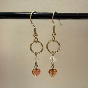 ピアス ハート リングとハートのピアス