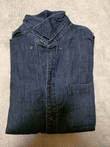 ユニクロ デニムシャツ ネイビー