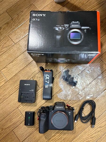 SONY ミラーレス一眼 α7siii シャッター488回