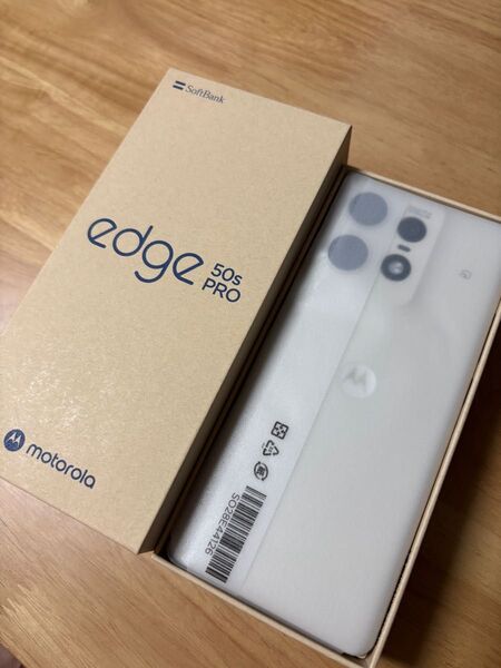 新品 未使用 motorola edge 50s PROバニラ SoftBank版SIMフリー