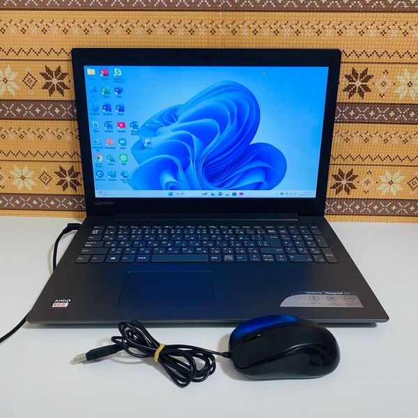 Y594 LENOVOノートパソコン WEBカメラSSD高速 Windows11