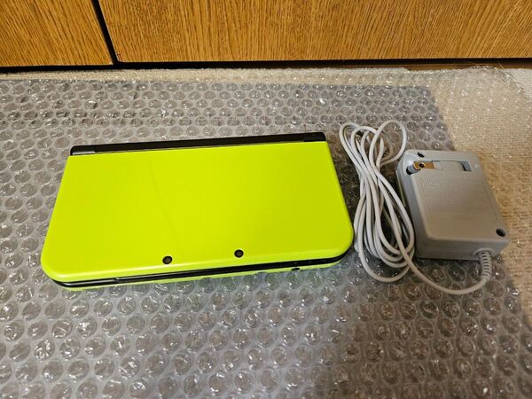 【美品】NEW 3DS LL new3dsll 本体 ライムグリーン ライム ライムブラック