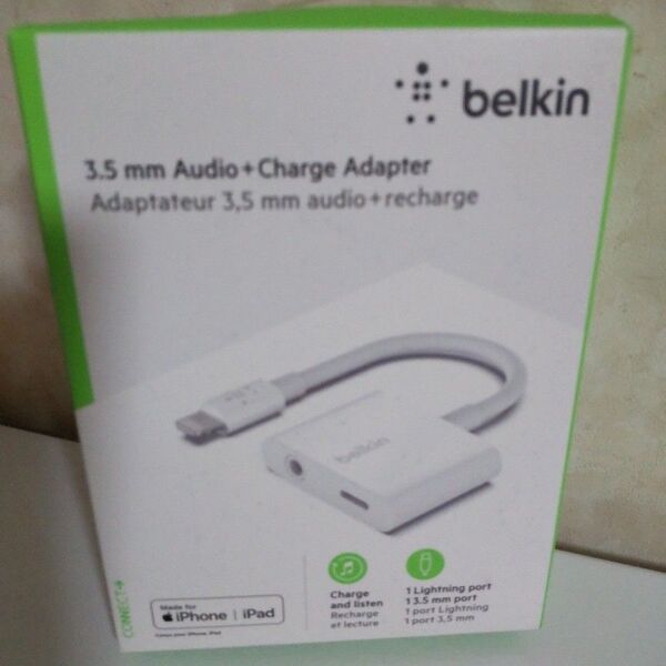 Belkin 3.5mm オーディオ+充電アダプター ホワイト 未使用
