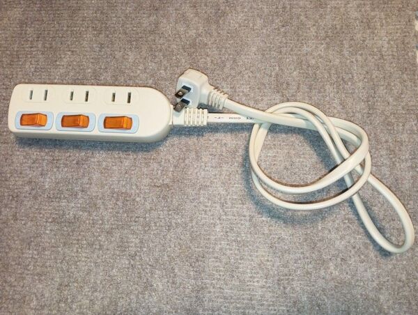 スイッチ付き安全タップ3個口 3個スイッチ ケーブル長約1m オーム電機製