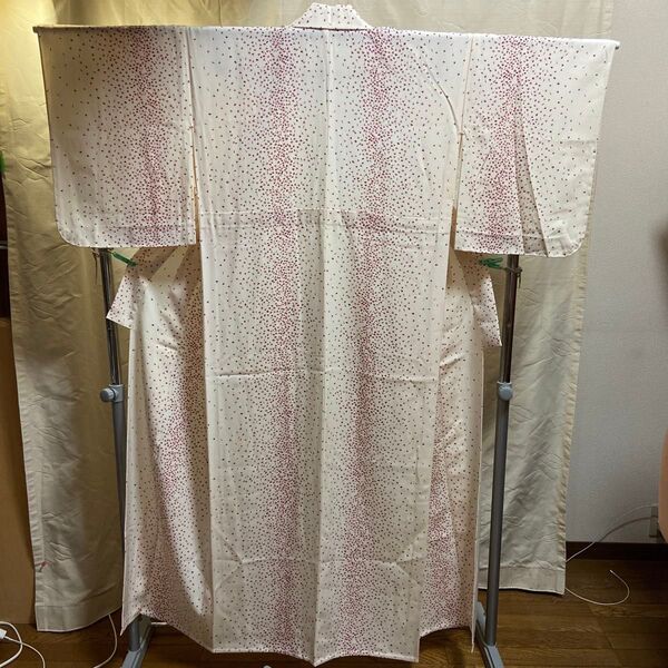 A 小物 単衣 白地 扇柄 着物 和装 和風 和物 和服