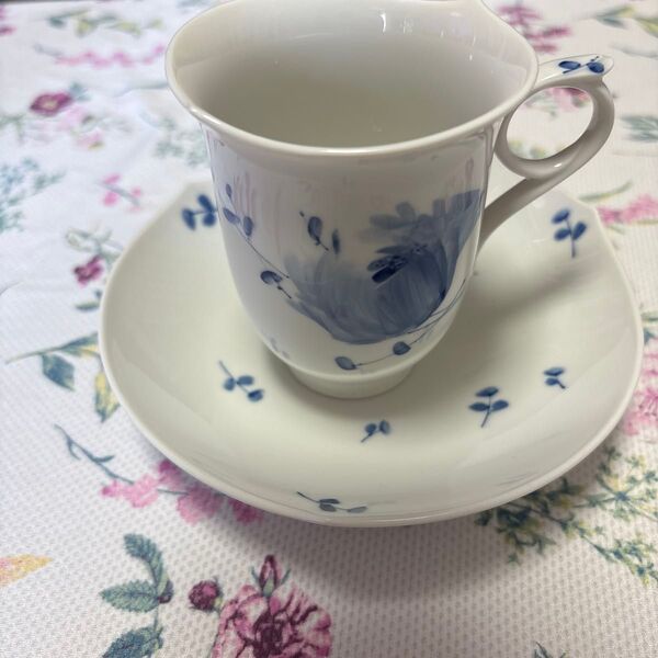 コーヒーカップ&ソーサー ブルーの花柄 1客【マイセン】
