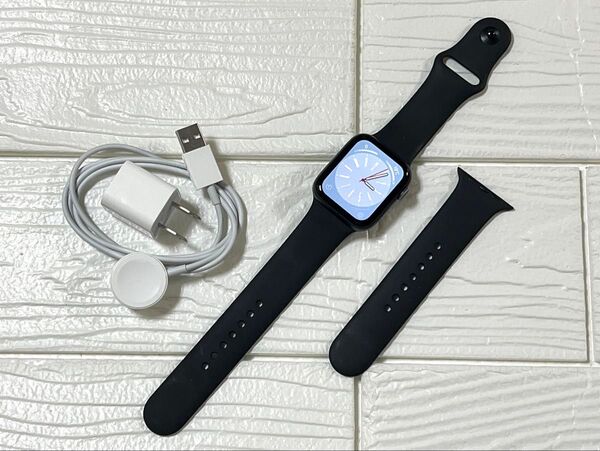 Apple Watch Series5 44mm アップルウォッチ スペースグレー アルミニウム GPS バッテリー90% No1