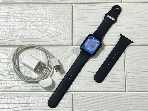 Apple Watch Series5 44mm アップルウォッチ スペースグレー アルミニウム GPS バッテリー89% a1