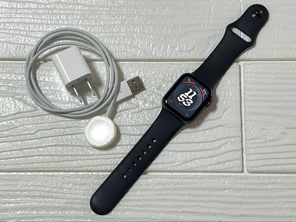 Apple Watch Series5 40mm アップルウォッチ スペースグレー アルミニウム GPS バッテリー88% ②