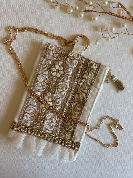 スマホショルダーポーチ*インド刺繍リボン*ポーチ*ポシェット