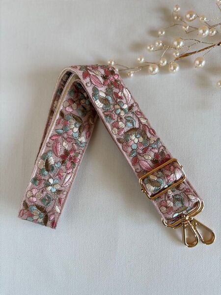 インド刺繍リボンショルダーベルト*スマホショルダーストラップ*カメラストラップ