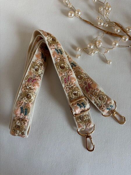 インド刺繍リボンショルダーベルト*スマホショルダーストラップ*カメラストラップ