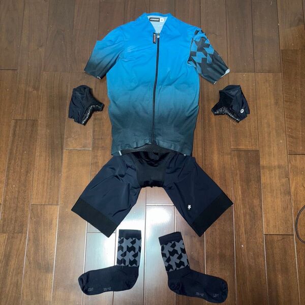 ASSOS サイクルジャージ上下 グローブ ソックス セット サイズ メンズxs