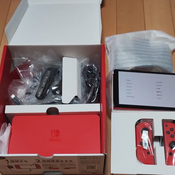 Nintendo Switch 有機ELモデル マリオレッド