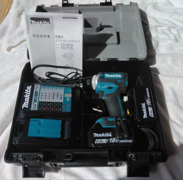 makita マキタ 充電式インパクトドライバー TD171DG 18V 6.0Ah バッテリーx2 充電器 ケース