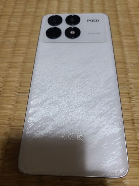 SIMフリーXiaomi POCOF6Pro 256g ホワイト 国内版 本体のみ 美品