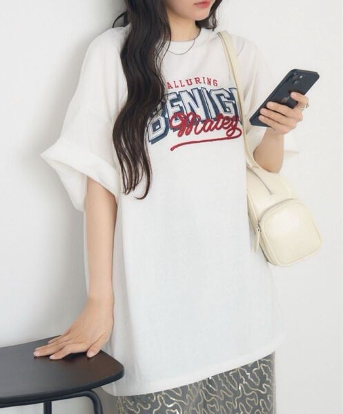 値下げ【試着のみ】RETRO GIRL 立体ロゴBIG TEE (オフホワイト)