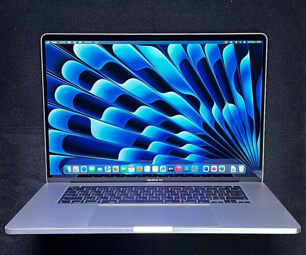 MacBook Pro 16-inch & Windows11 Pro(ダブルOS)Touch Bar バッテリー良好(185回)