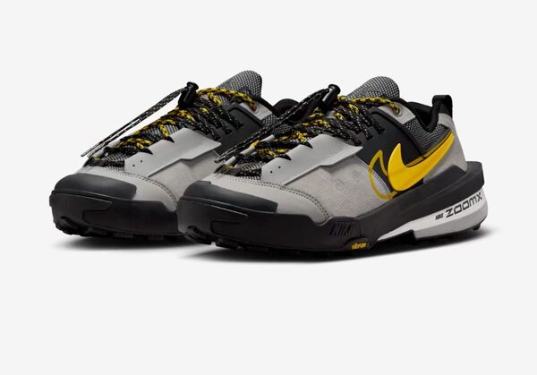 新品 未使用 NIKE ゼガマドーム xsacai 27,5