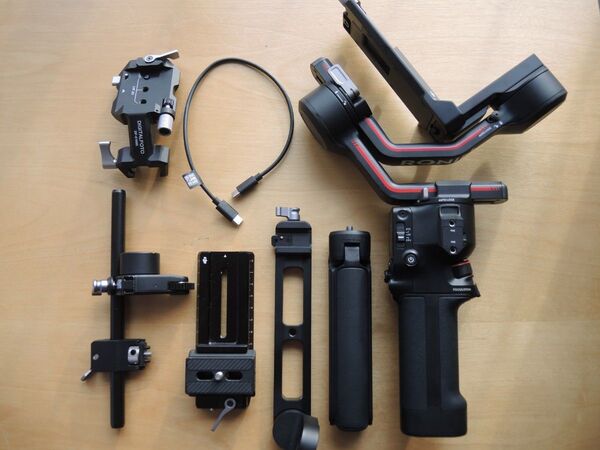 DJI RS3 COMBO ジンバル スタビライザー 縦撮りマウント付き