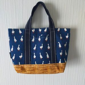 ハンドメイド☆ ミニトートバッグ☆サブバッグ☆ネイビー☆あひる☆お散歩バッグ