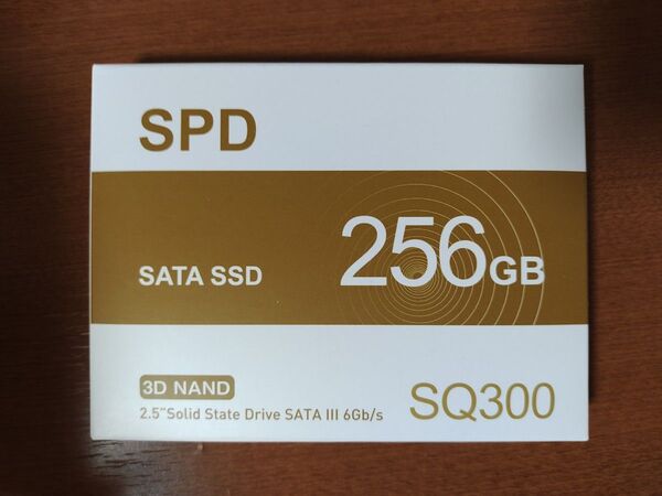 SPD SQ300-SC256GD SATA SSD 256GB 2.5インチ内蔵SSD 7mm 未使用品