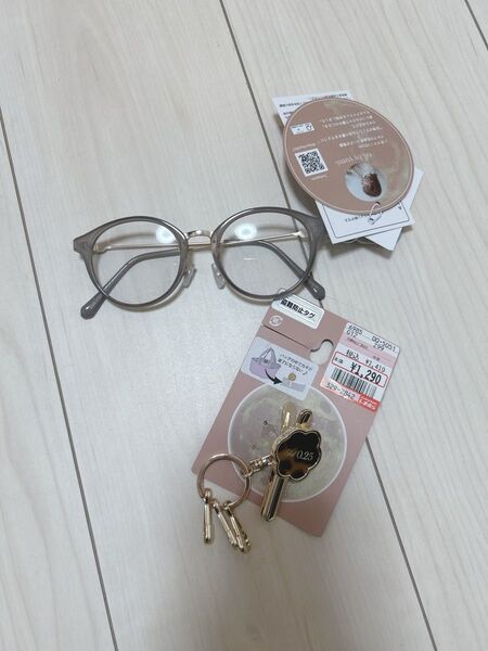 《新品》しまむら yumi 調光サングラス チャーム 2点セット