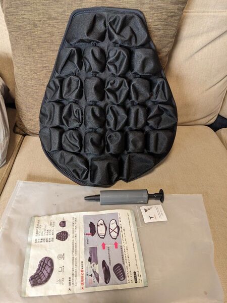 美品 バイク用 シートクッション