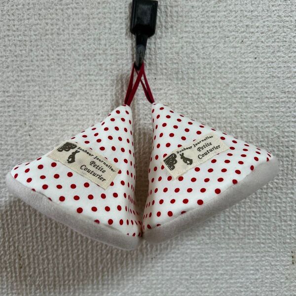 ハンドメイド 三角鍋つかみ2個セット