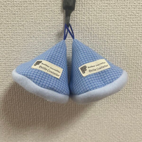 ハンドメイド 三角鍋つかみ2個セット