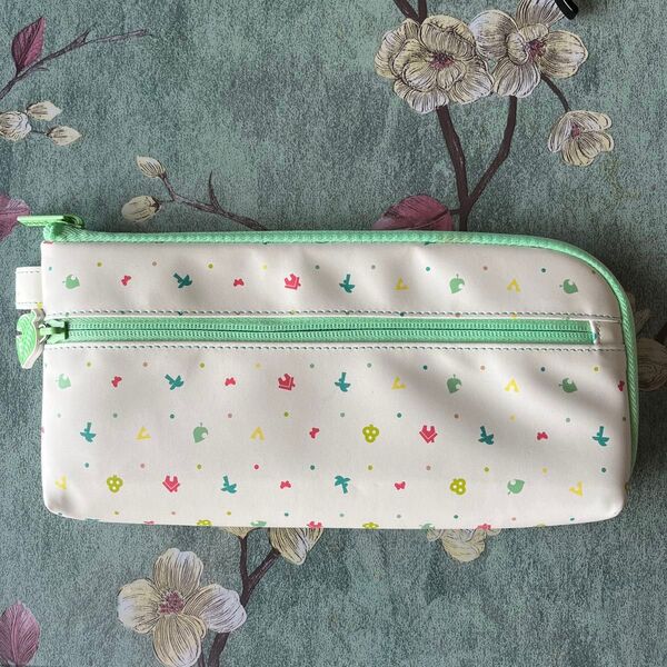どうぶつの森 Switch ケース