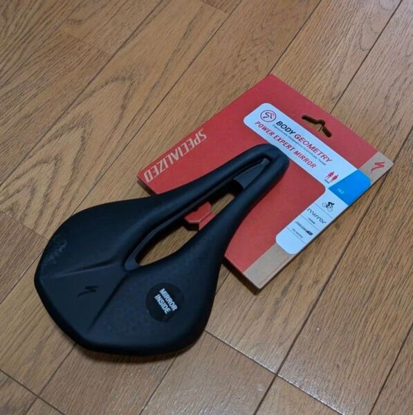 SPECIALIZED Power Exper Mirrorサドル 143mm