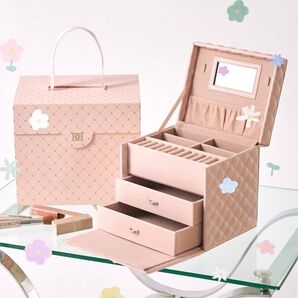 ダーリッチ ノベルティ DDロゴキルティングジュエリー&メイクボックス