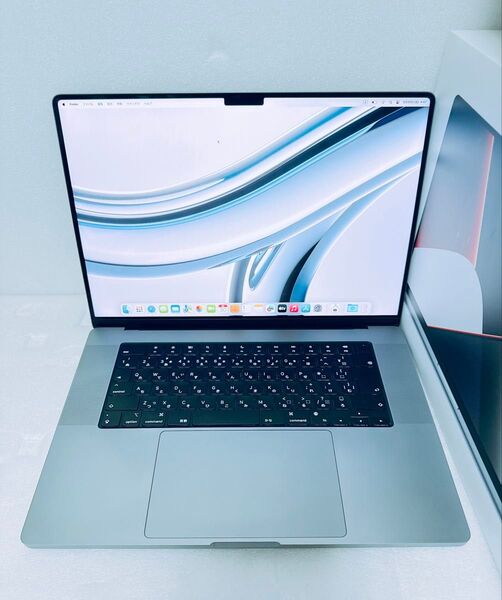 Apple Macbook Pro M1 Max 64Gb 4Tb 32コア 16インチ中古品
