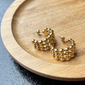 【ゴールドフープピアス】インポートピアス ステンレスおしゃれ 可愛い 個性的 大人カジュアル シンプルアクセサリー 両耳用