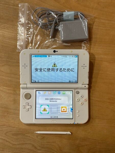 New ニンテンドー Nintendo 3DS 3ds LL パールホワイト【美品】