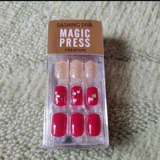 新品 DASHING DIVA ダッシングディバ MAGIC PRESS マジックプレス PREMIUM プレミアム ネイルチップ