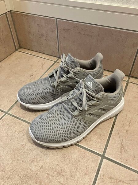 【新品】adidas スニーカー 26.5cm FX3638