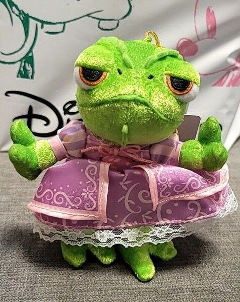ディズニーストア パスカル ぬいぐるみキーホルダー キーチェーン WISHING YOU A LOVELY DAY
