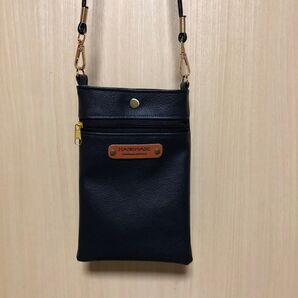 ★ハンドメイド★ショルダーポーチ スマホポーチ 合皮 ブラック
