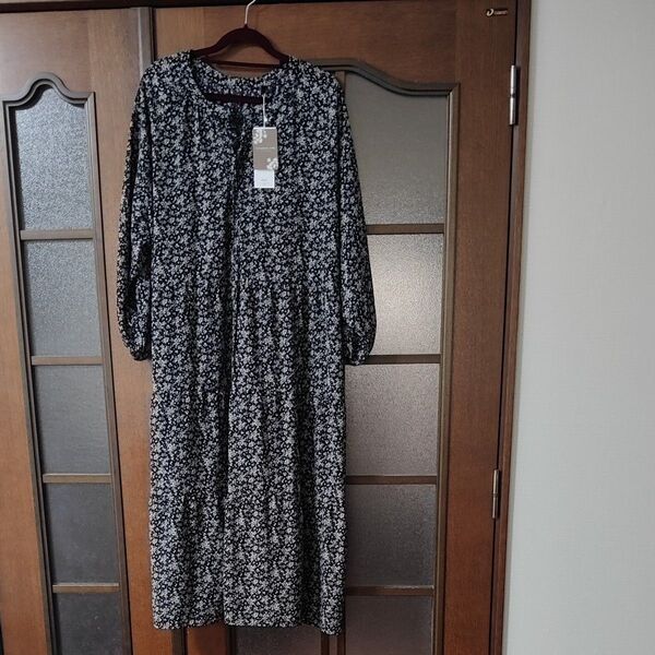 しまむら小花柄ワンピースM新品タグ付き