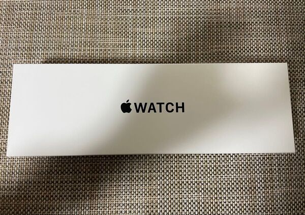 Apple Watch SE (GPSモデル) - 44mmミッドナイトアルミニウムケースとミッドナイトスポーツループ