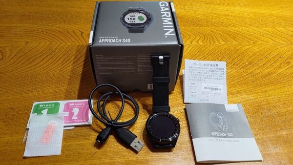 GARMIN APPROACH S40 GPSゴルフウォッチ ブラック 付属品全揃 ベルト未使用 保護フィルム1枚付