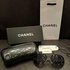 【新品同様】CHANEL サングラス　4134 c.126/8G 66□14 120　MADE IN ITALY 付属品有り　シャネル