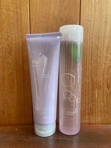 新品 アジュバン リ:プラチナム シャンプー300ml トリートメント250ml 1セット