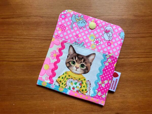 ★ハンドメイド★ミニフラットポーチ★コヤンイサムチョン★サンダーちゃん★ピンクス★タグ★
