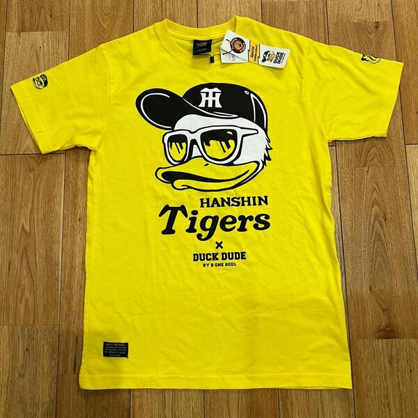新品タグ付き DUCKDUDE 阪神タイガース コラボTシャツ ダックドュード M 黄色