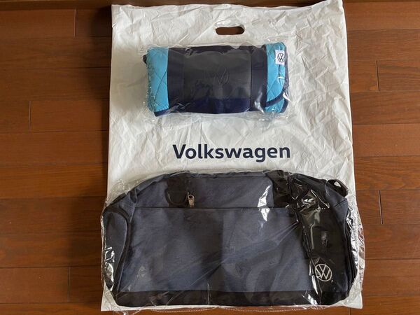 未開封新品フォルクスワーゲンVolkswagen純正ボストンバッグ・ブランケット ゴルフGTI R ティグアンT-Roc ビートル